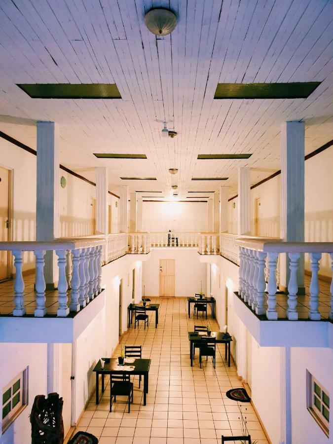 Oasis Skybeach Hostel - Negombo Extérieur photo