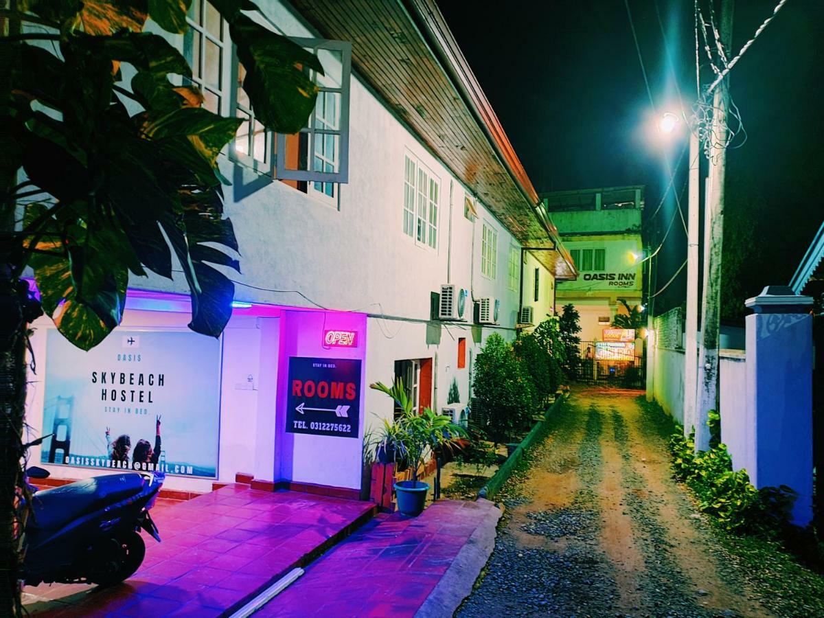 Oasis Skybeach Hostel - Negombo Extérieur photo